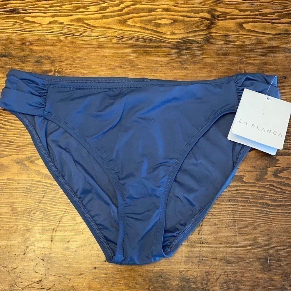 𝅺la BLANCA ladies swim brief NWT